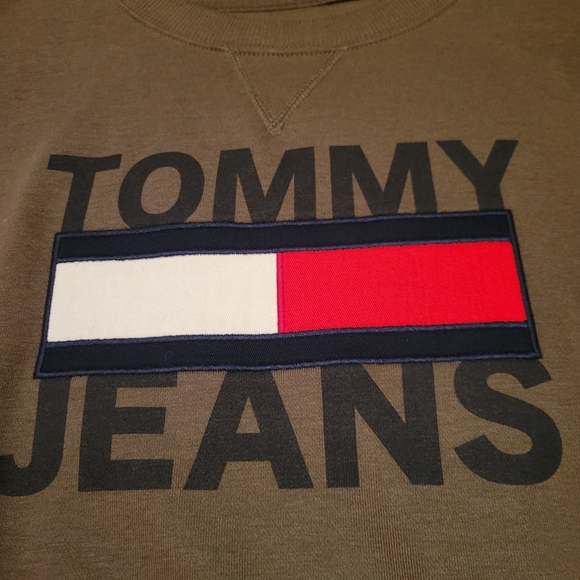 Tommy Jeans Embroidered Flag Logo Cropped Sweatshirt.New - Picture 13 of 14
